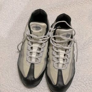 Nike Air Max 95 Essential 'Black Grey' 749766-022